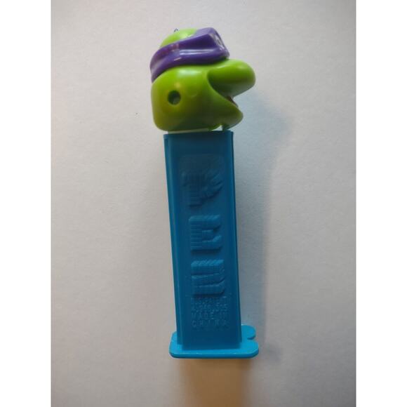 Pez Teenage Mutant Ninja Turtles Donatello Candy Container Vintage Hungary - Picture 3 of 3